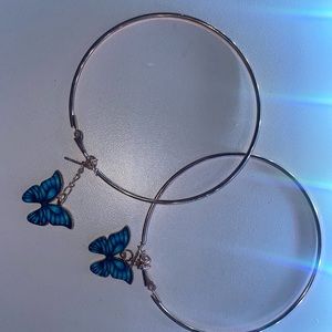 Hoops whit a butterfly